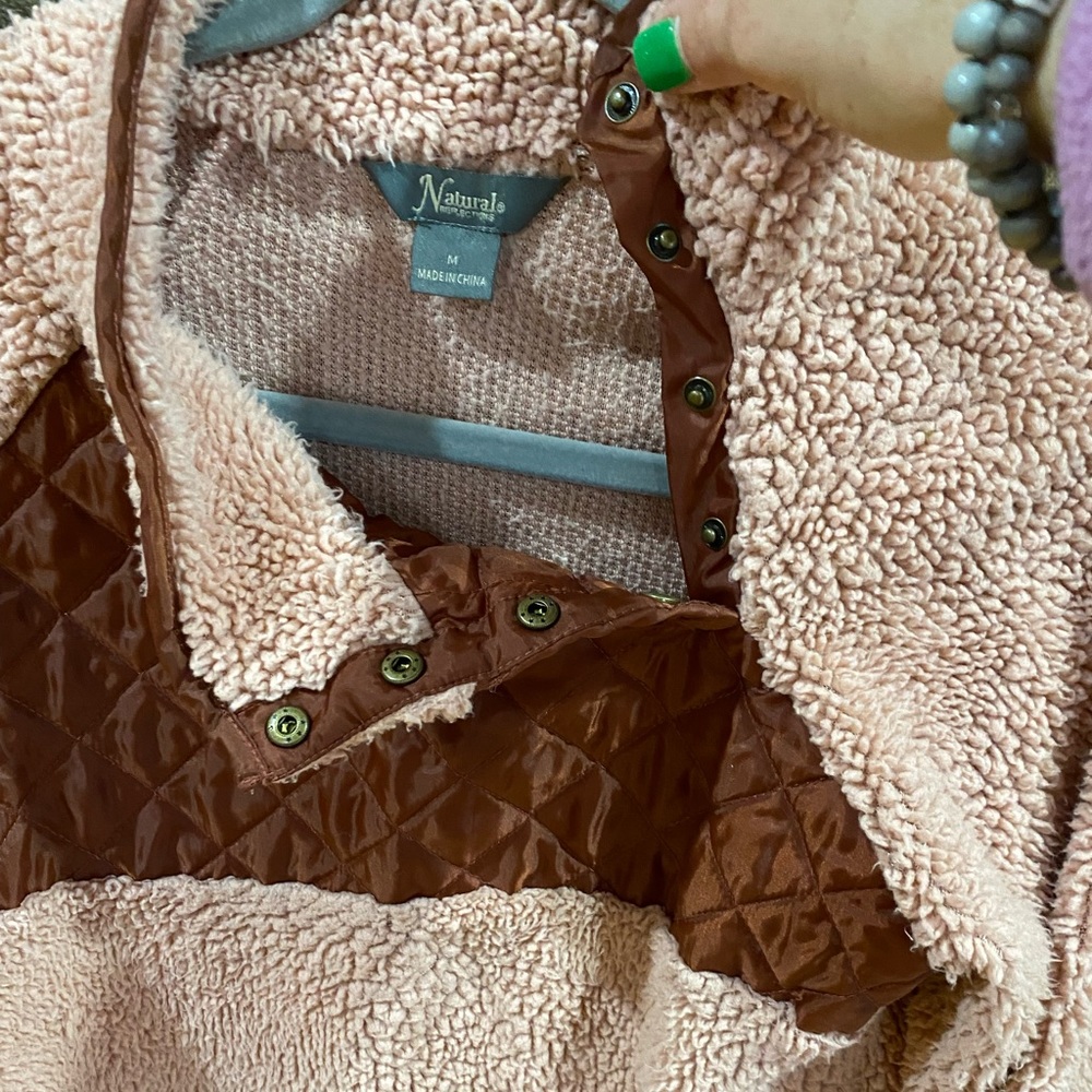 Natural Reflections‎ Pullover - Picture 3 of 8